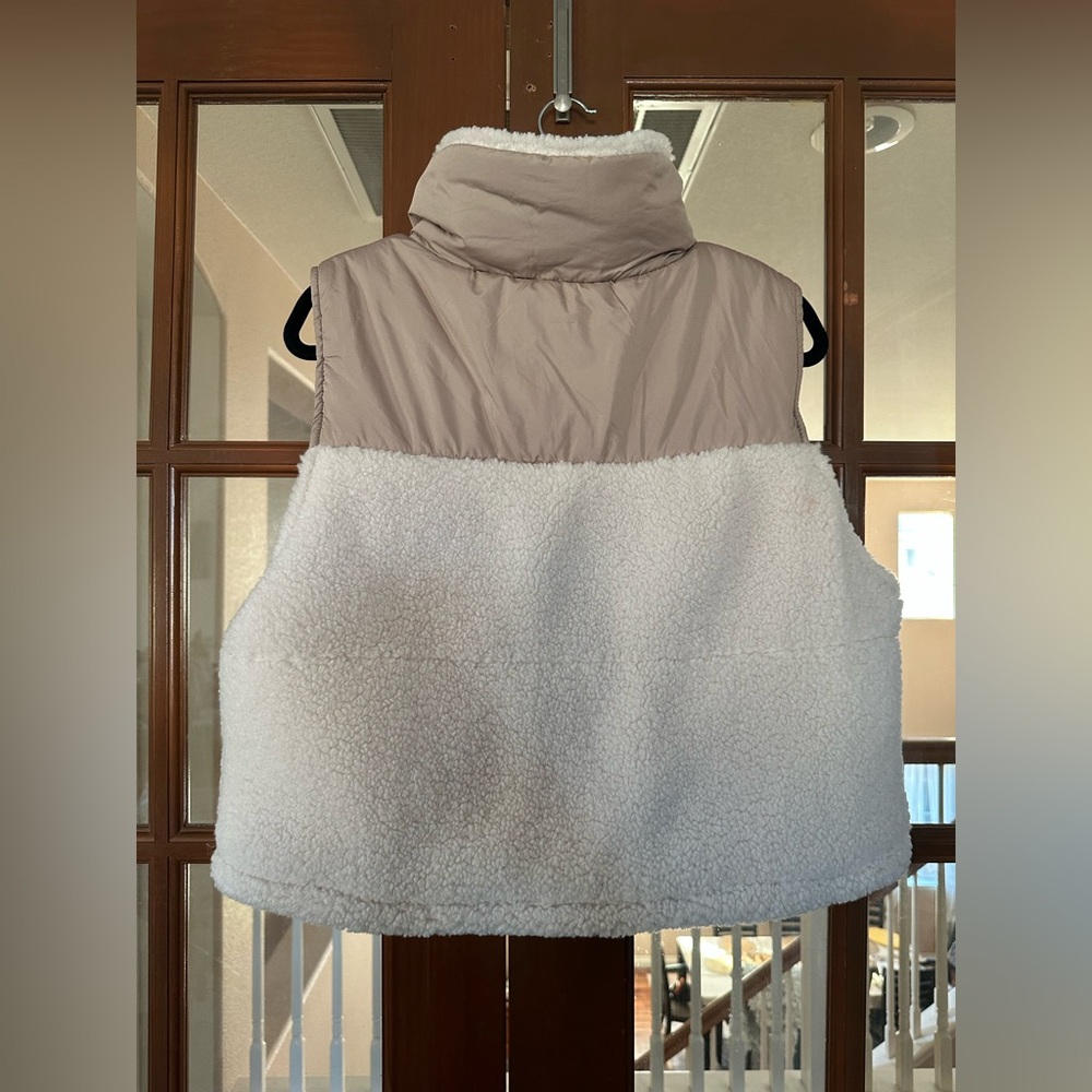 Thread & Supply Cream and Tan Vest - Picture 4 of 7